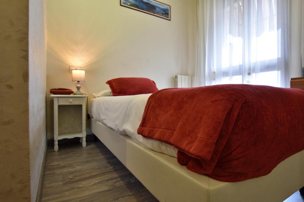 إيزِيو Hotel Milano المظهر الخارجي الصورة
