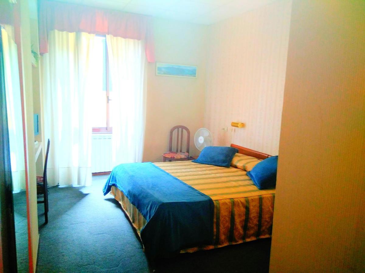 إيزِيو Hotel Milano المظهر الخارجي الصورة