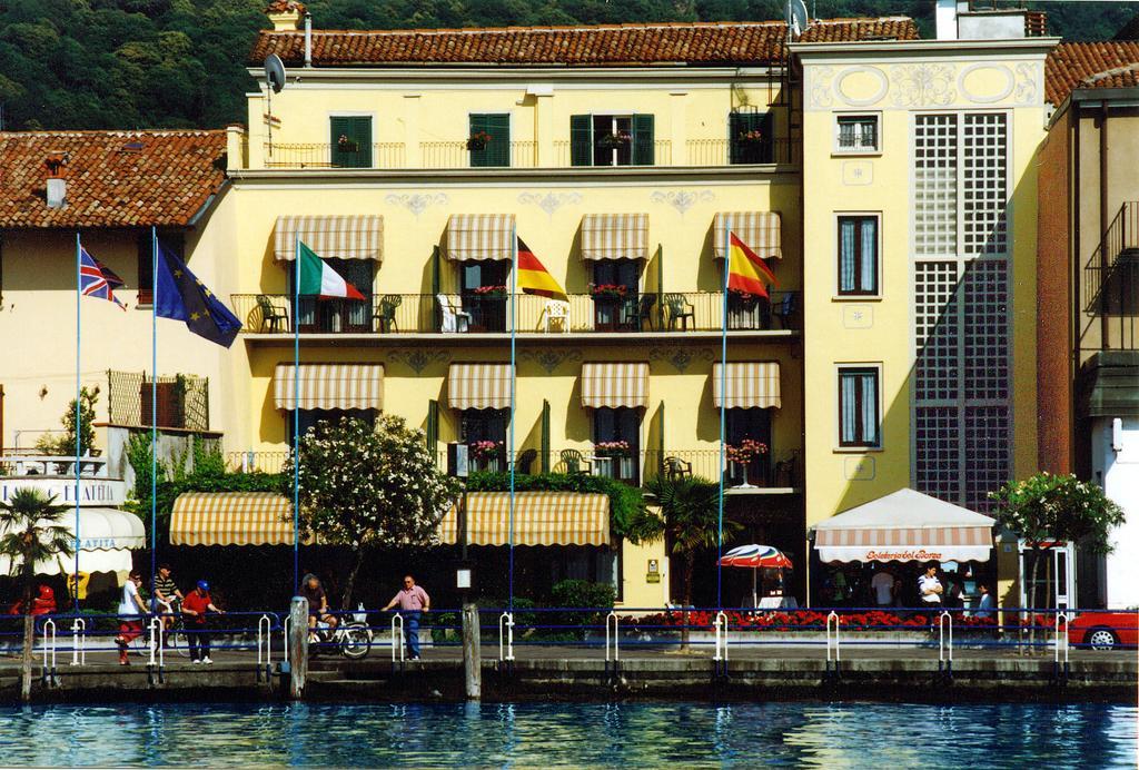 إيزِيو Hotel Milano المظهر الخارجي الصورة