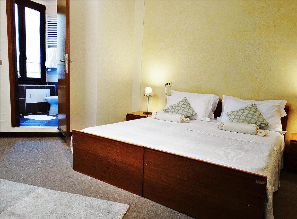 إيزِيو Hotel Milano المظهر الخارجي الصورة
